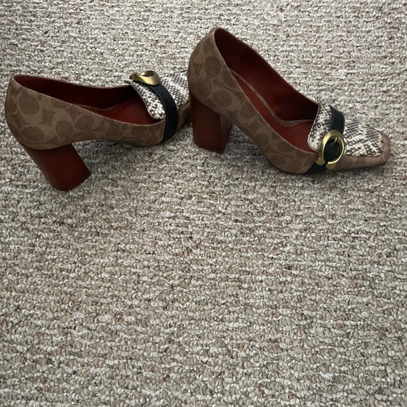 Coach Shoes - Coach Pumps